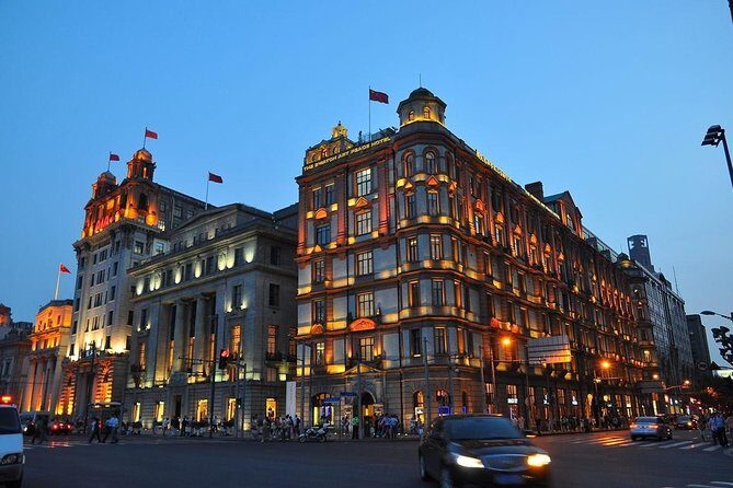 4-Hour Flexible Private Shanghai City Tour - The Bund at the right time: skyline views and waterfront energy