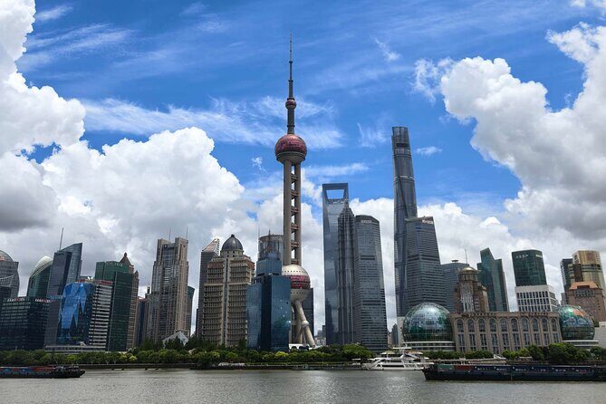 Customized Private Tour in Shanghai The Bund Yu Garden Zhujiajiao - Stop 1: Yu Garden (Yuyuan) bazar for a fast hit of old Shanghai
