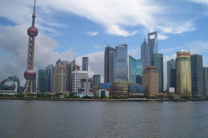 Departure Transfer by High-Speed Maglev Train: Hotel to Shanghai Pudong International Airport - The Airport Side: Why the Human Help Can Be Worth It