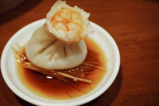 Din Tai Fung Dinner Experience and Acrobatics Show in Shanghai - The ride to the theatre: comfort and no map stress