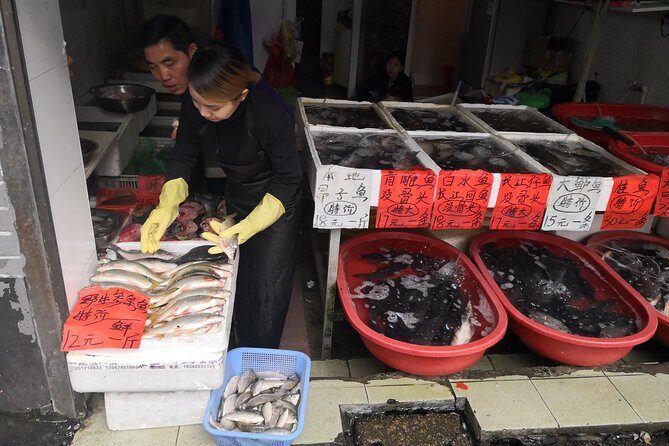 Explore Shanghai Ancient Downtown with Authentic Local Food - The authentic local food angle: learn the culture, snack smart
