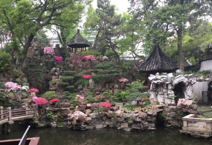 Flexible Layover Tour: Experience Shanghai on Your Schedule - Yuyuan Garden and Yuyuan Bazaar: old Shanghai in manageable time