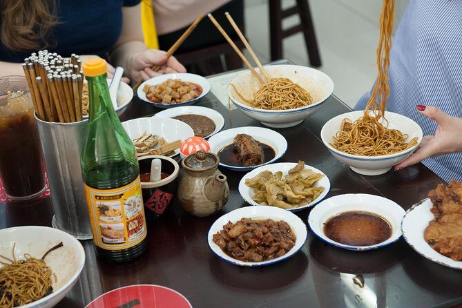 Off-beaten Route: Shanghai Old Town Discovery&Street Food Tasting - Yuyuan Garden (Yuyuan): where you slow down on purpose