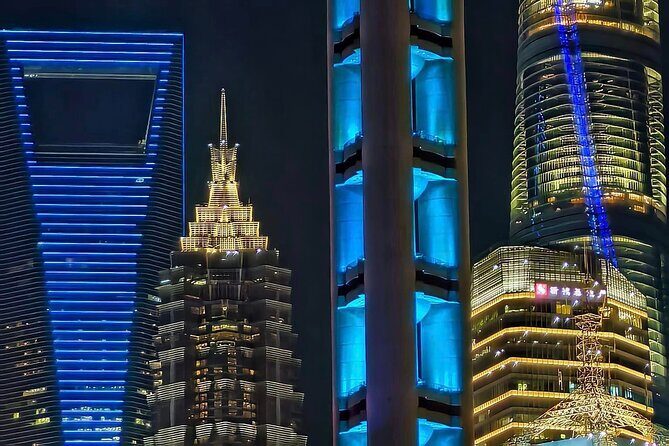 Photo Session on the Famous Shanghai Skyline - What Happens After: You Get Photos or Videos