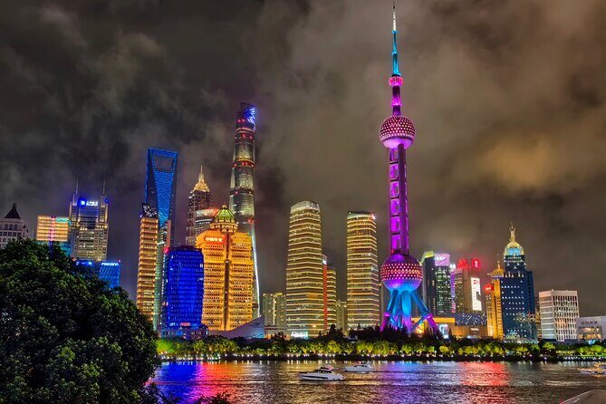 Photo Session on the Famous Shanghai Skyline - Who This Is Best For (And Who Might Want Something Different)