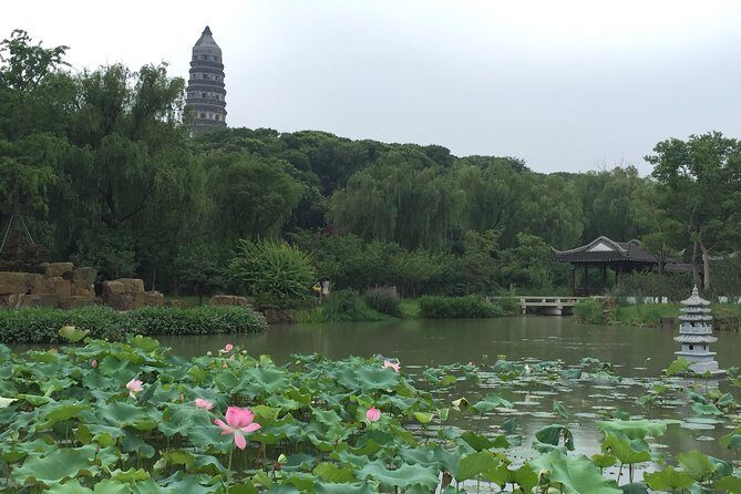 Private Day Tour: Suzhou Incredible Highlights from Shanghai by Car or Train - Suzhou Silk Museum: learning craft without making it salesy