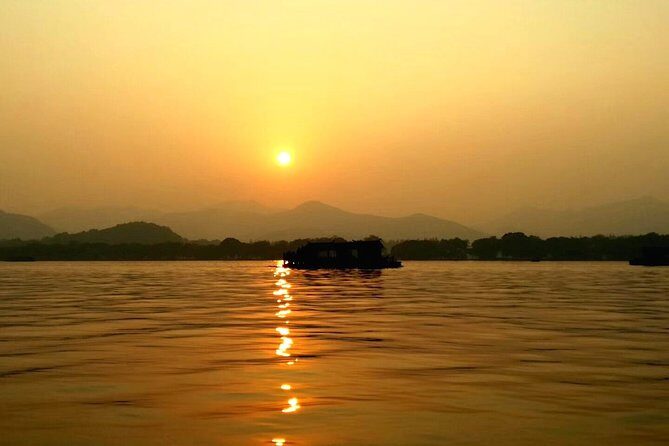 Private Day Trip to Hangzhou from Shanghai by Bullet Train - Why a Private English Guide Matters in Hangzhou