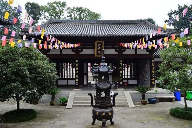 Private Flexible Nanjing City Day Trip from Shanghai by Bullet Train - Zhonghua Gate: scale, stone, and military purpose