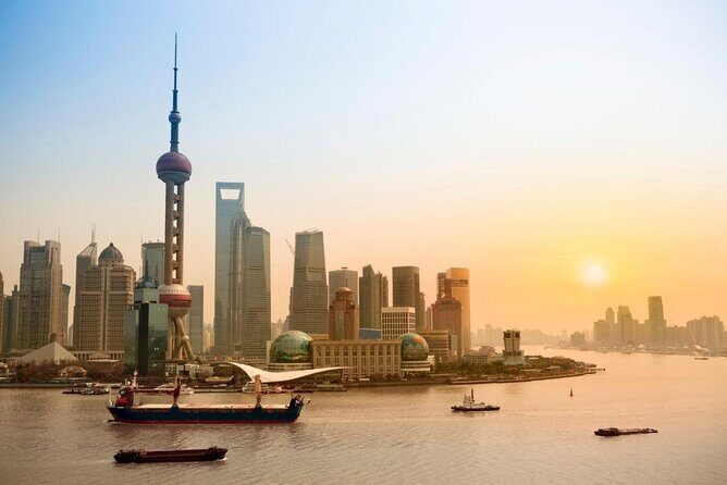 Private Shanghai Evening Street Food Walking and Cruise Tour - Key highlights at a glance