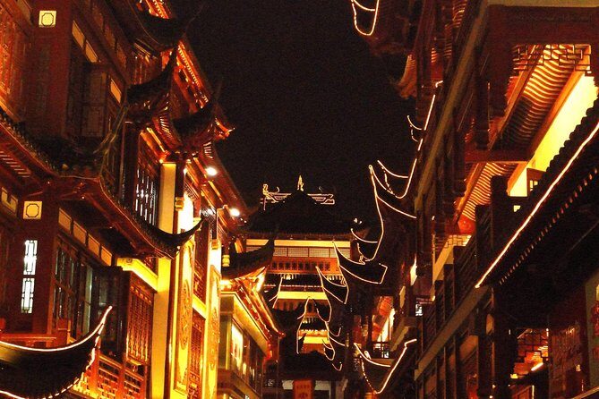 Private Shanghai Evening Street Food Walking and Cruise Tour - Why the price feels fair for this specific combo