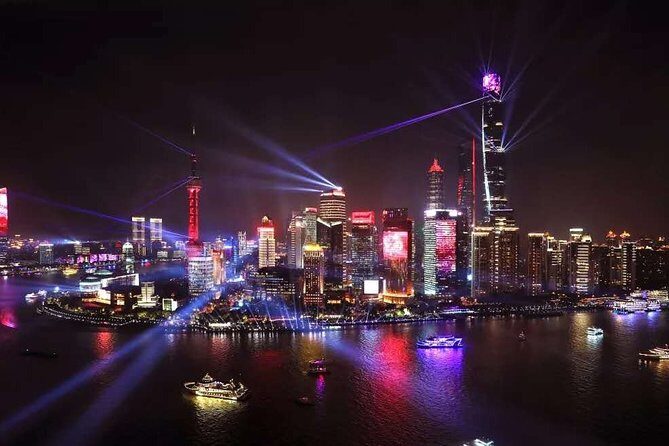 Private Shanghai Night River Cruise and Hot Pot Dining Experience - Stop 1: The Huangpu River skyline cruise and what VIP seating changes