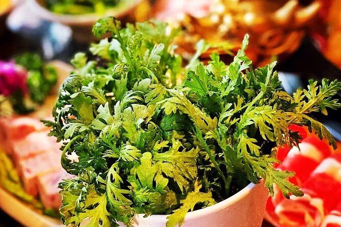 Private Shanghai Night River Cruise and Hot Pot Dining Experience - Should you book the Private Shanghai Night River Cruise and Hot Pot?
