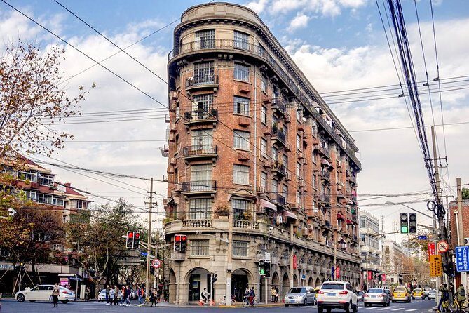 Private Walking Tour in the Former French Concession - Meeting your guide: pickup and getting started