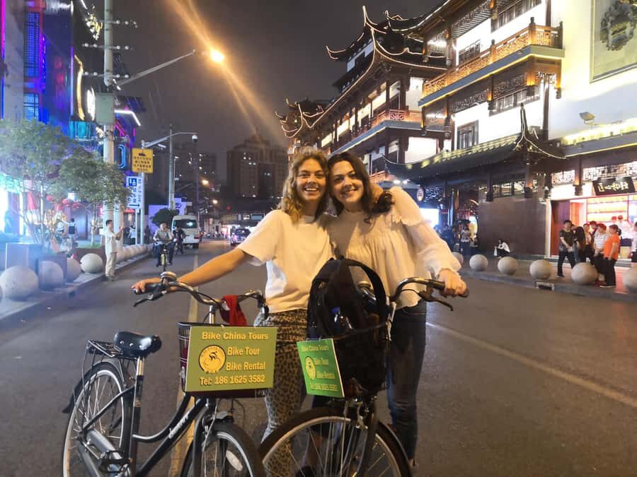 Shanghai: 4-Hour Nightlife Adventure & Tasting Bike Tour - Why night cycling makes the Huangpu skyline hit harder