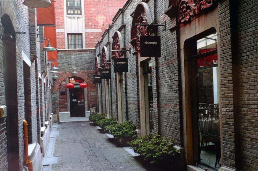 Shanghai: 8-Hour Private City Tour - Jade Buddha Temple: religious space, thoughtful viewing, 19th-century artistry