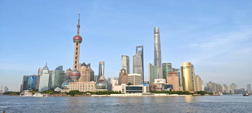 Shanghai: After Dark Dinner and Huangpu River Night Cruise - Price and Value: Is $126 Reasonable for 4 Hours?