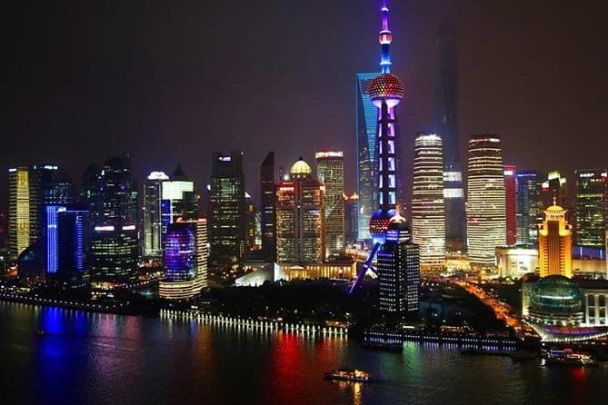 Shanghai bar hopping tour in the former french concession - Stop 1: the kickoff at Funkadeli