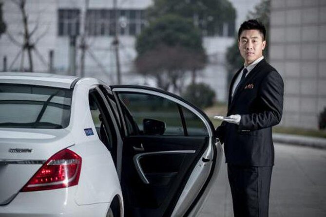Shanghai Downtown Hotel to Pudong Airport One Way Private Transfer - Choose the Right Vehicle by Luggage, Not Just Seats