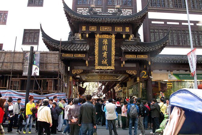 Shanghai Evening Tour: Huangpu River Cruise and Street Food - Timing, crowds, and how to make the evening smoother