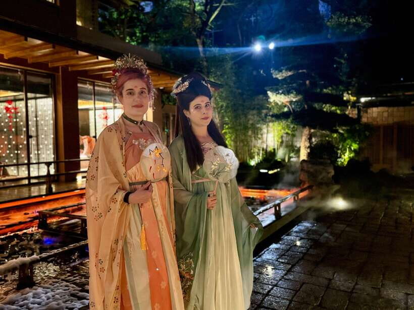 Shanghai Guided Royal Banquet Photo (Incl) with Massage Opt - The Performances: Sacrificial Rite, Musical Instruments, Dance, and Tea