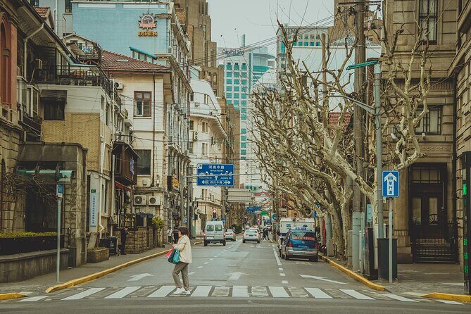 Shanghai Highlights Walking Tour-Tip Based - Yuyuan Old Street: old-town architecture with a story