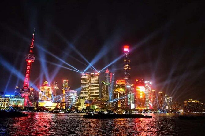 Shanghai Huangpu River Night Cruise with Buffet Dinner - Bund Night Views: Why the First Stop Feels Like a Warm-Up