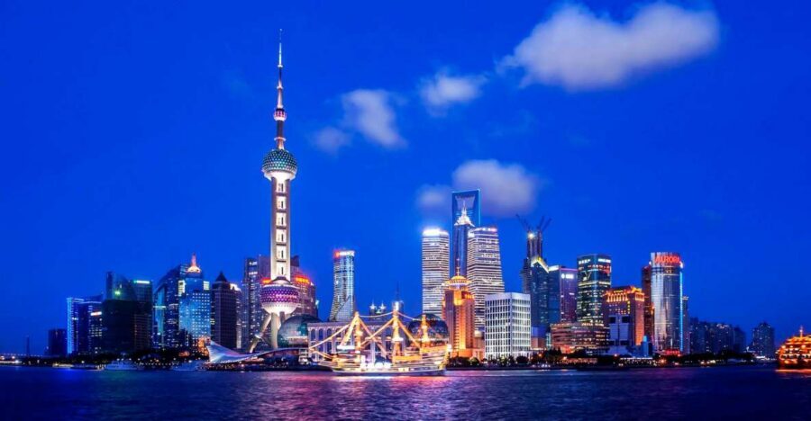 Shanghai: Night River Cruise Tour with Xinjiang Style Dining - Key things to know before you go