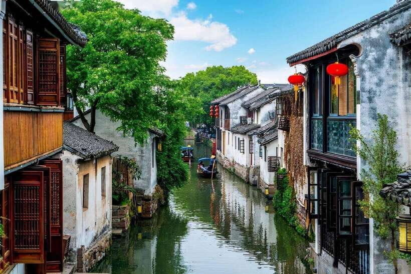 Shanghai: Private Shanghai & Zhujiajiao Tour with Lunch - Why Zhujiajiao Plus Shanghai Tower Makes One-Day Sense