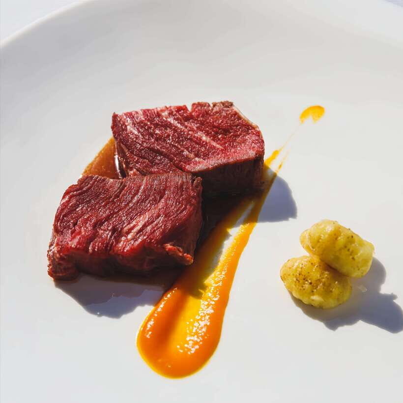 Shanghai Tower: Lunch or Dinner on the 119th Floor - Where You Go and How You Find It