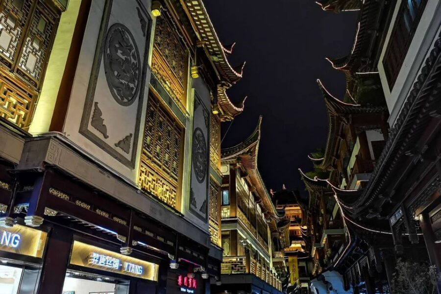 Shanghai: Yu Garden and City God Temple Walking Tour - Who this tour suits best (and who should skip it)