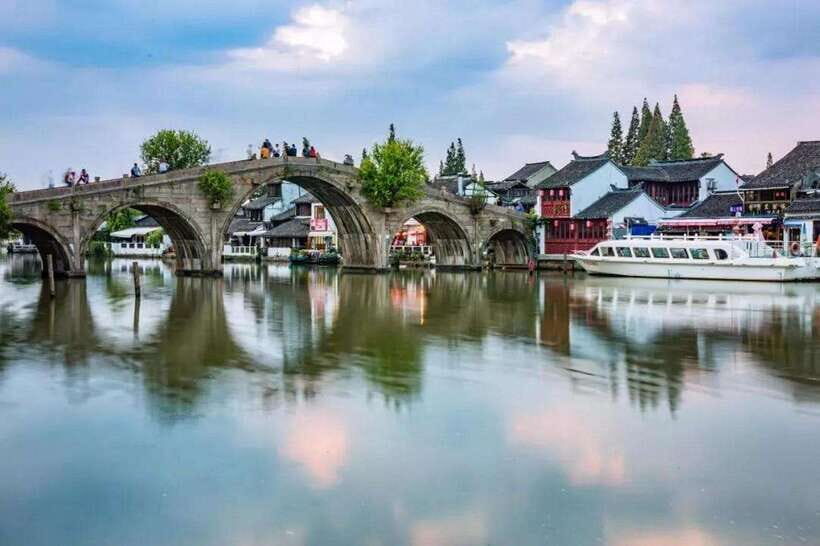 Shanghai: Zhujiajiao Private Tour w/ Boat Ride & Garden - Who Should Book This Zhujiajiao Private Tour?