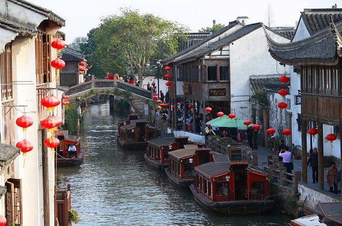Zhujiajiao Private Day Tour and Shanghai Acrobatic Show - Price and value: what you’re really paying for