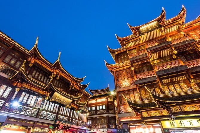 Zhujiajiao & Shanghai: Private Day Tour Water Town to Skyline - Zhujiajiao Ancient Town and Kezhi Garden: canals, bridges, and a slower rhythm