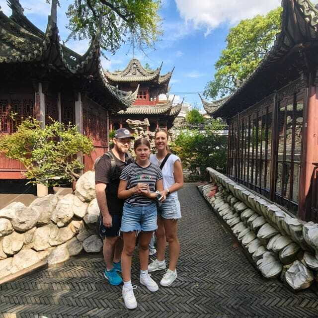 Zhujiajiao & Shanghai:Private Day Tour Water Town to Skyline - Door-to-door logistics in Shanghai: fewer headaches, more looking