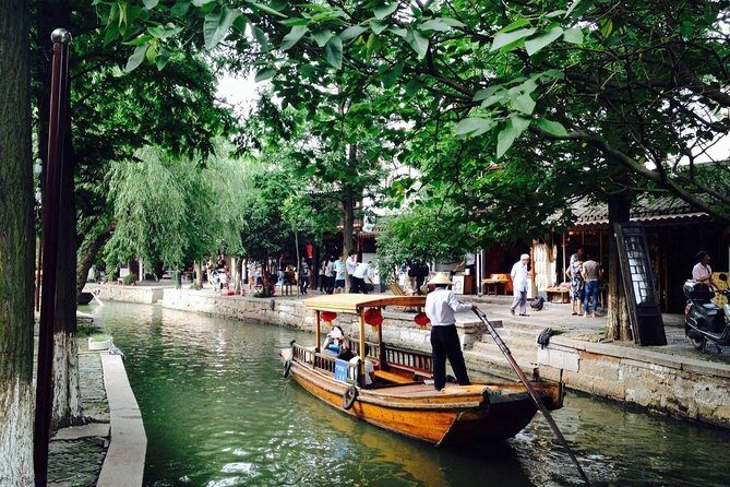 Zhujiajiao Water Town and Shanghai City Private Day Tour - The smart structure of this private day