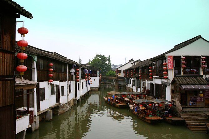 Zhujiajiao Water Village Half Day Tour - Temples in Zhujiajiao: what to look for during the explanations
